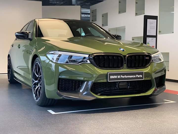 Бмв хаки. BMW m5 f90 Urban Green. BMW m5 f90 Competition зеленая. BMW m5 f90 зеленая. BMW m5 f90 Competition Urban Green.