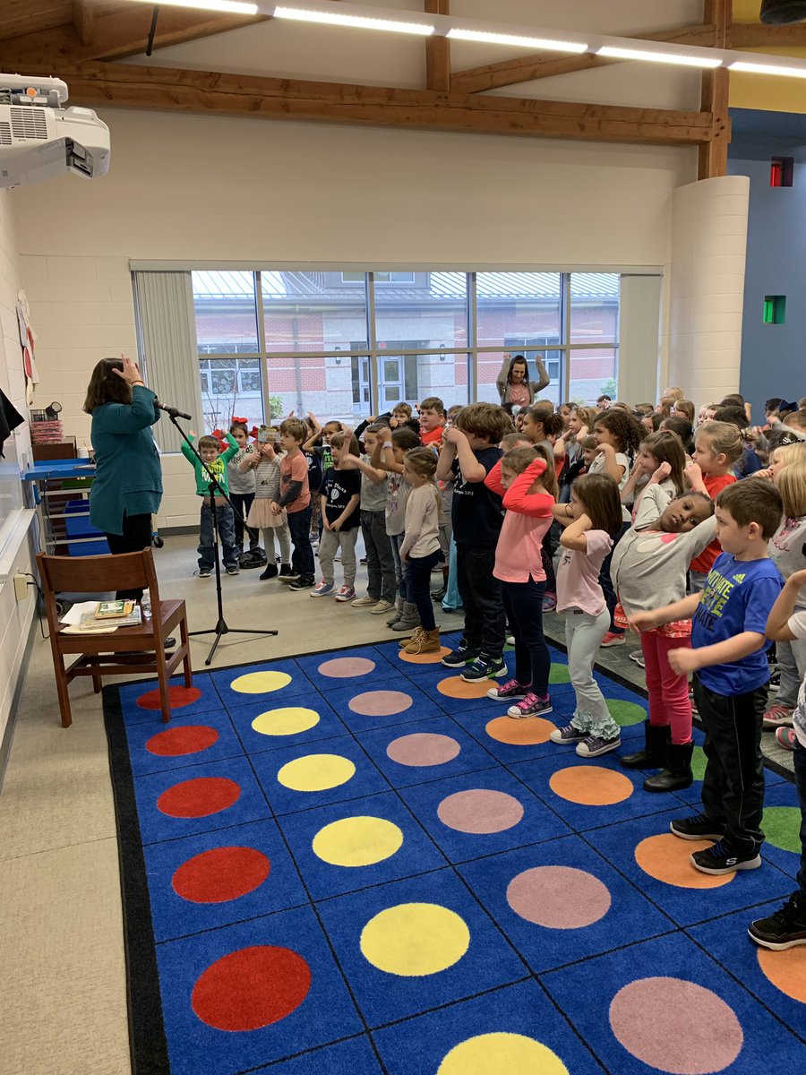 Today was a great day at GCB! Staff and students kicked off “I Love to Read” week by dropping everything and reading. Kindergarten, 1st, and 2nd grade students also participated in storytelling with Kentucky story teller Mary Hamilton. #HCSStrongerTogether #ILovetoRead