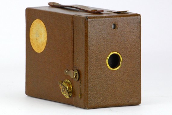 RetroPickers's tweet image. Vintage 1930 Eastman Kodak 50th Anniversary Camera – Home Decor Display &amp;amp; Collector Piece - etsy.me/2VTB6nV