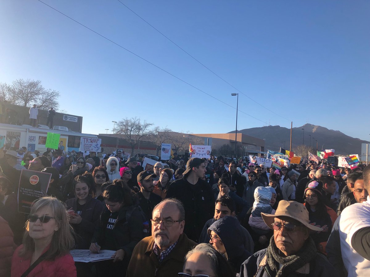 thatgirl_cecio's tweet photo. #MarchForTruth #elpasoproud #wmep https://t.co/1Q2HaAWkys