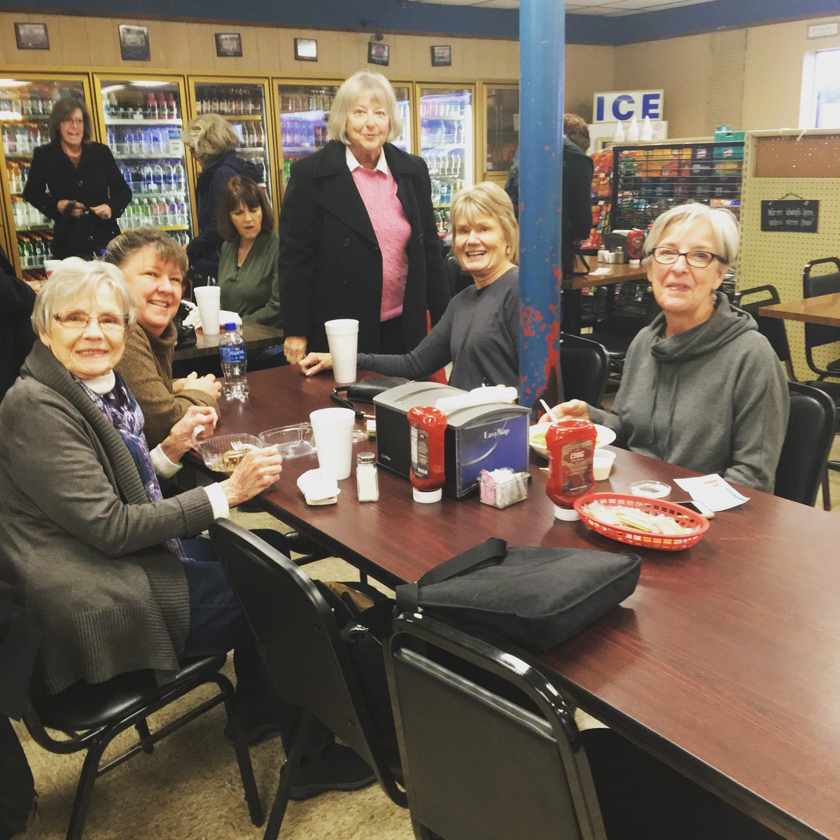 WSPTexas's tweet image. Neither snow nor sleet can stop a Storybook Volunteer team!
02/09/2019 #MtView #storybooksaturdays