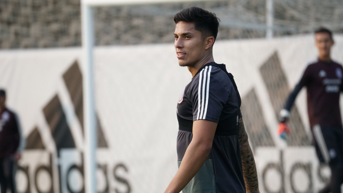 Guess who’s back, back again, 
Titán’s back, tell a friend. 🎶

👊🏼 🇲🇽 😎

#PasiónyOrgullo | #FMFporNuestroFútbol