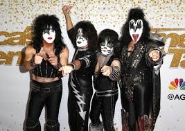 punnymanrich's tweet photo. #BandFilms KISS of the Spider Woman https://t.co/qWbUIoEUj1
