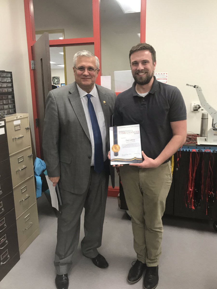 CTCHull's tweet photo. What a special day for our Mechatronics teacher. Our superintendent, Dr. Daugherty, made a personal visit to award Paul Lathrop as a #GameChanger for his students at CTC@Hull. Way to go, Paul! #ONEccps @CCPSCTE https://t.co/CpyvEAQcUu