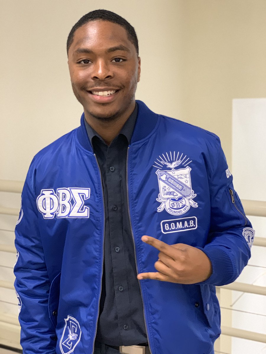 MPSigmas's tweet image. MEET THE SIGMAS 🕊🕊🕊

Introducing Giovanni Johnson (Gio)

-Mu Rho Director of Programs
-Senior 
-Communication and Leadership Major

Fun fact: Beyoncé once waved at him in a concert 

#ACECLUB