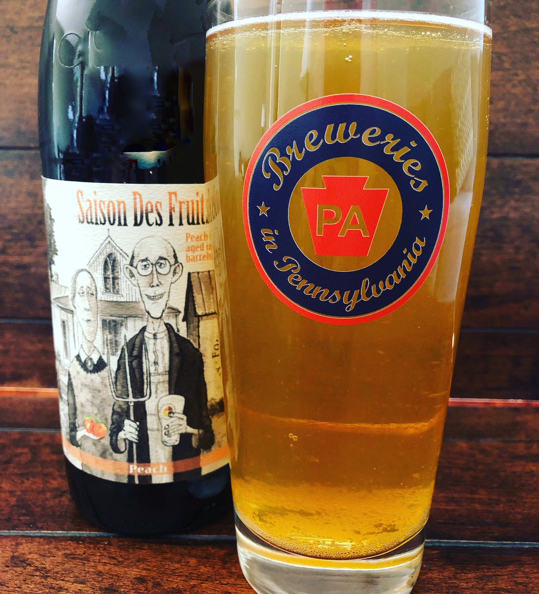 How are you starting the week? For us we’re keeping it light
⠀⠀⠀⠀⠀⠀⠀⠀⠀
Enjoying this Saison Des Fruits (Peach) by <a href="/FourSeasonsBrew/">Four Seasons Brewing</a> (Latrobe, PA). A very light and refreshing Peach saison aged in oak barrels
⠀⠀⠀⠀⠀⠀⠀⠀⠀
#BreweriesInPA #PABeer