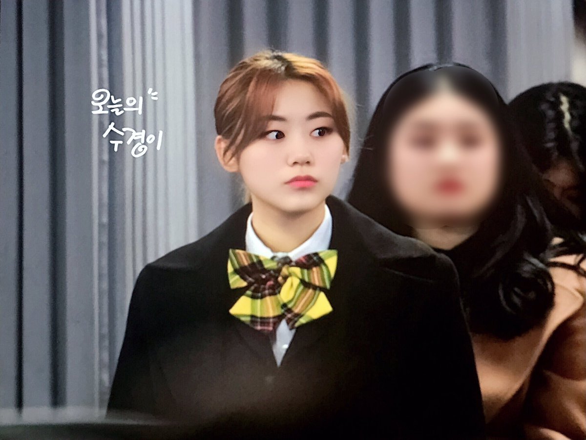 190212 리라아트고 졸업식 프리뷰

루아야 졸업 진짜 축하해... 이제 진짜 어른이네ㅎㅎ

#위키미키 #WekiMeki #루아 #LUA
문제가 있어 재업합니다..ㅠ