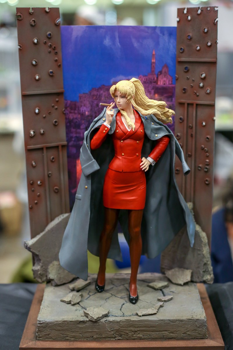 Maccho うるし様 Urushi0707 Black Lagoon バラライカ 威厳のあるバラライカ 様 かっこいい 背景も土台もとてもマッチしててブララグの世界観めっちゃ出てた 角度によって背景に反射した光が煙草の煙っぽく見えて個人的に大興奮してしまった Maccho うるし様 Urushi0707 Black Lagoon バラライカ 威厳のあるバラライカ 様 かっこいい 背景も土台もとてもマッチしててブララグの世界観めっちゃ出てた 角度によって背景に反射した光が煙草の煙っぽく見えて個人的に大興奮してしまった