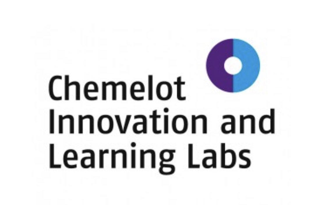 Vanaf vandaag drie dagen aan de slag Brightlands Chemelot Campus voor Chemelot Innovation and Learning Labs ( CHILL ) Studenten en docenten komen bij elkaar en maken op een andere manier kennis met elkaar. 
chillabs.nl
#kennismaken #ervaringsleren #buiten
