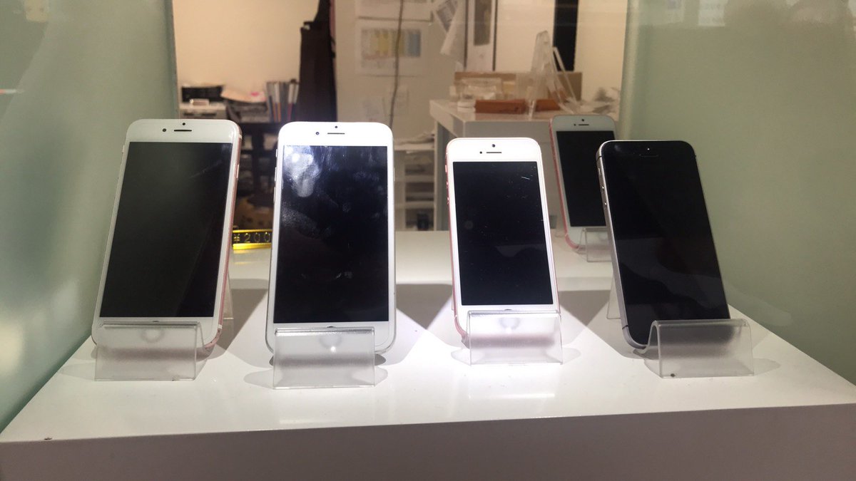 ReMobile3's tweet photo. 本日からiPhone6s 16G とiPhoneSE 16G　の特売をします。全部15000円（税込み）ですのでサブ機としても使える端末をお安くゲットしてください！ https://t.co/CawxWdBFJA
