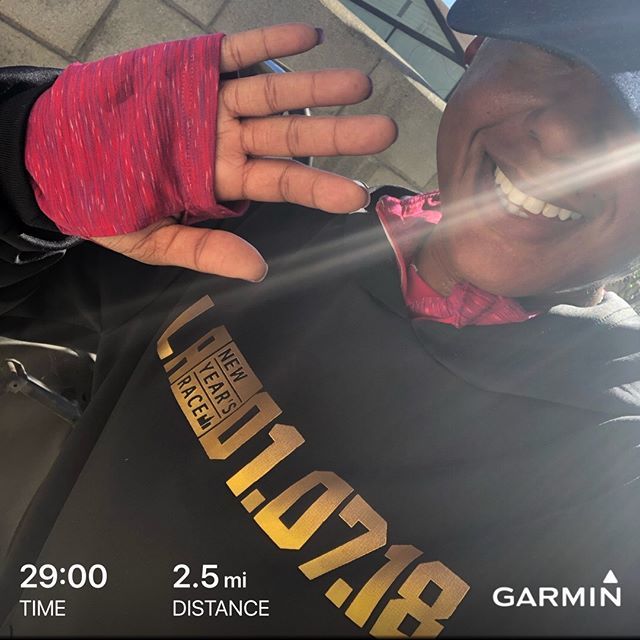 ckittiesprint's tweet photo. 📅Today’s Workout: Cadence Drills ☀️ The sun is the best filter of them all. 😎 🏃🏽♀️⌚️🏃🏽♀️⌚️🏃🏽♀️⌚️🏃🏽♀️⌚️🏃🏽♀️⌚️ Miles: 2️⃣ for #NVMarathon 👟 #RunRoRo #NapaMaraBR #LaceUp #RADrabbit #runinrabbit #BornToRunFree #BibChat #BibRave #BibRavePro #OrangeIsTheNewFast #RunLA #RunningCom… https://t.co/5iQBDIsrHI
