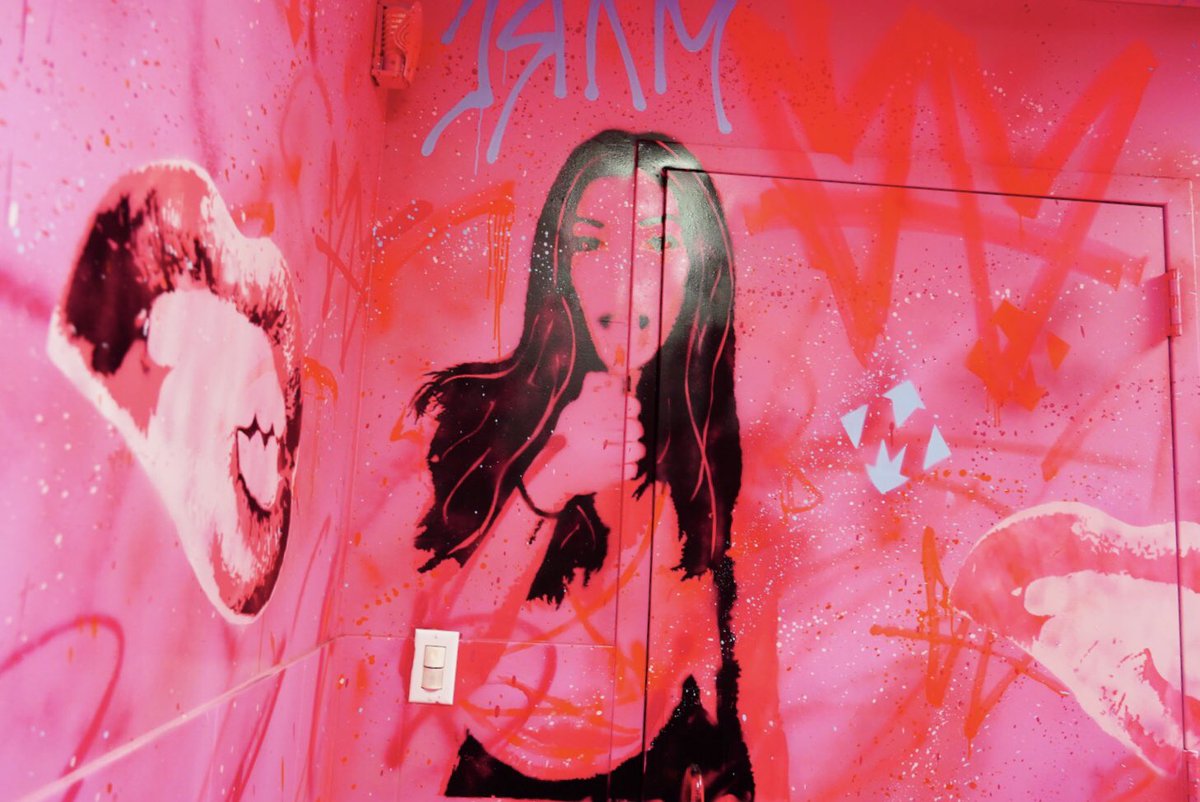TheMarcSM's tweet photo. The legend #NotTravis transformed our ladies room into a full blown art installation https://t.co/zizcD0wcmG