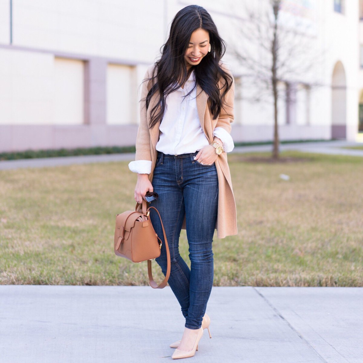 {#newpost} talking about the coatigan and why you need one on jannadoan.com! what’s a coatigan you say?! hold onto your seats y’all... it’s a hybrid between a cardigan and a coat. i know 😱😂 {02.11.19} #liketkit @LIKEtoKNOW_it liketk.it/2zS5J