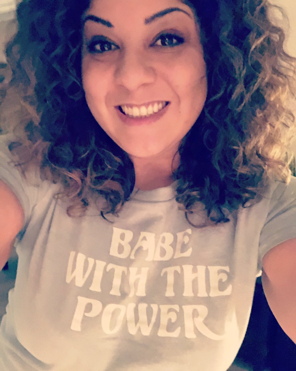 lavie_encode's tweet image. I'm Nicole! I'm Black, Wampanoag, and French-Canadian. I help self-taught coders cultivate strong problem solving and learning skills, and build their confidence! 💕👩🏽‍💻#BlackWomeninTech #InternationalDayofWomenandGirlsinScience #NativesInTech #NativesInSTEM