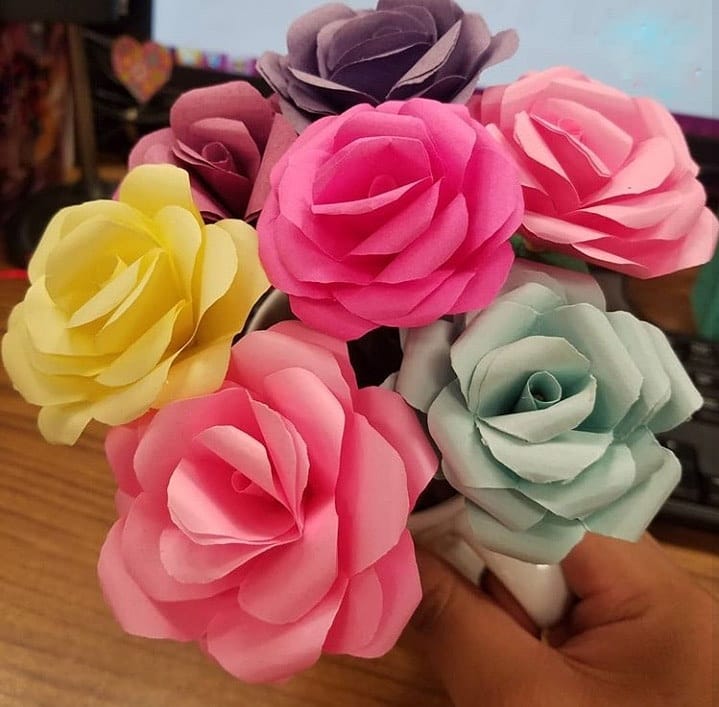 asworld7's tweet photo. Paper Flowers
#papercrafts #paperflowers #asworld #crafts #flowermaking #flowercrafts #craftflower https://t.co/UaScgIvjlv