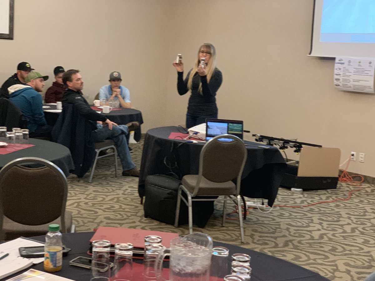 AGRICENLIFER's tweet photo. @LovelandCDN explains benefits of #LeciTech technology in #Li700, #Liberate, #Valid & MSO to #growers & #Nutrien retail near #Lethbridge, #Alberta TO-ON-IN with Leci-Tech #winning https://t.co/r8YfYA9mP5