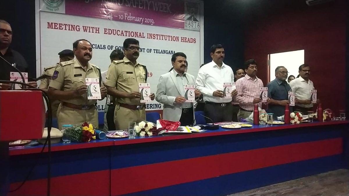 DTOMedchal's tweet photo. @cyberabadpolice @Collector_MDL"RASTA" Road Are Safer To All
Road Safety Awareness at CMR College with Principals, Students. District Collector Dr M.V. Reddy I.A.S interacted with them on Road Safety issues and released a book "Road to Road Safety" and "Poster". https://t.co/vW1kzca40k