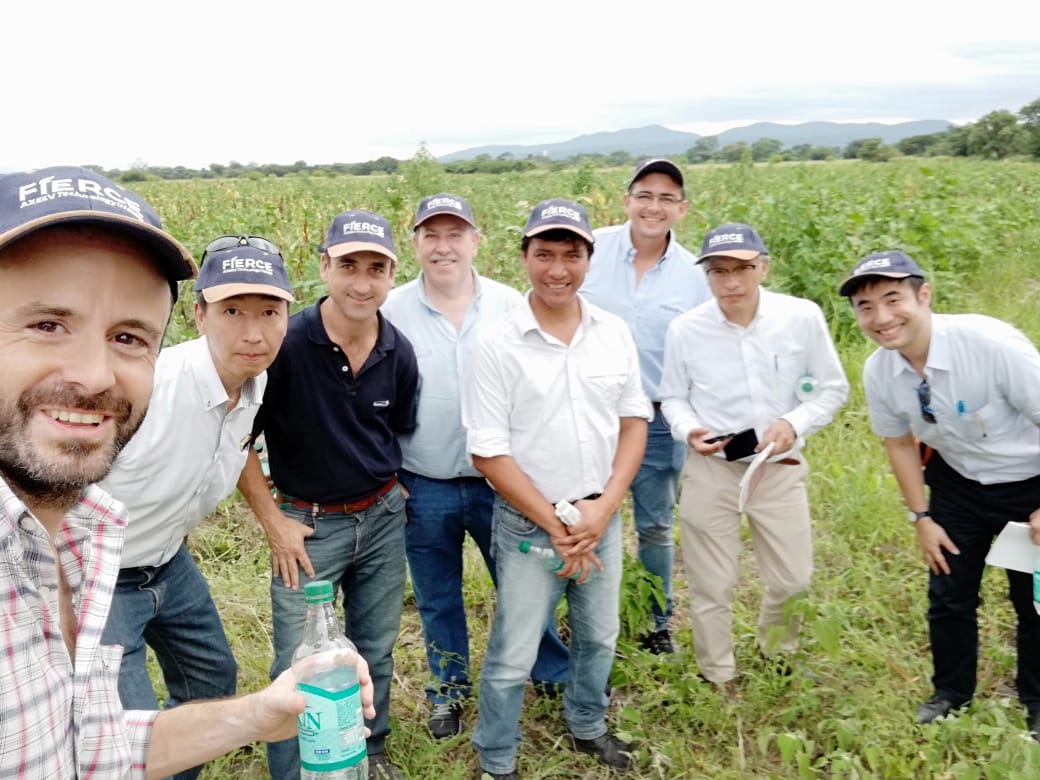 IVANMIRON's tweet photo. Recorrida en tabaco. #Axeev @Kumiai @SummitAgroAr https://t.co/QxGEf2aa7L