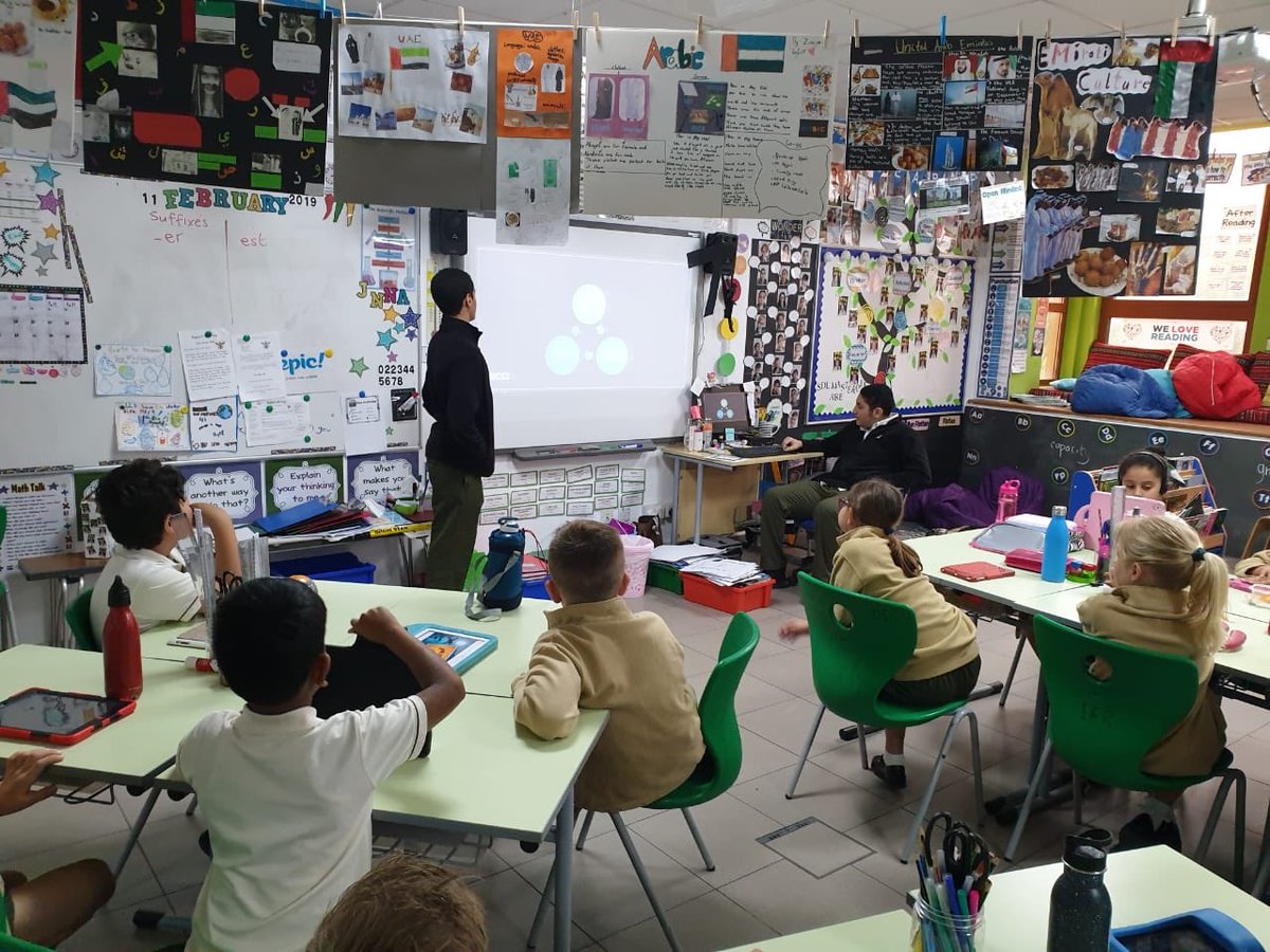 Jane_Gaughan's tweet image. @GCSPYPG3 welcome MYP students who are teaching us about being responsible online as part of #GCSDigitalCitizenshipWeek #BeHappyBeGCS