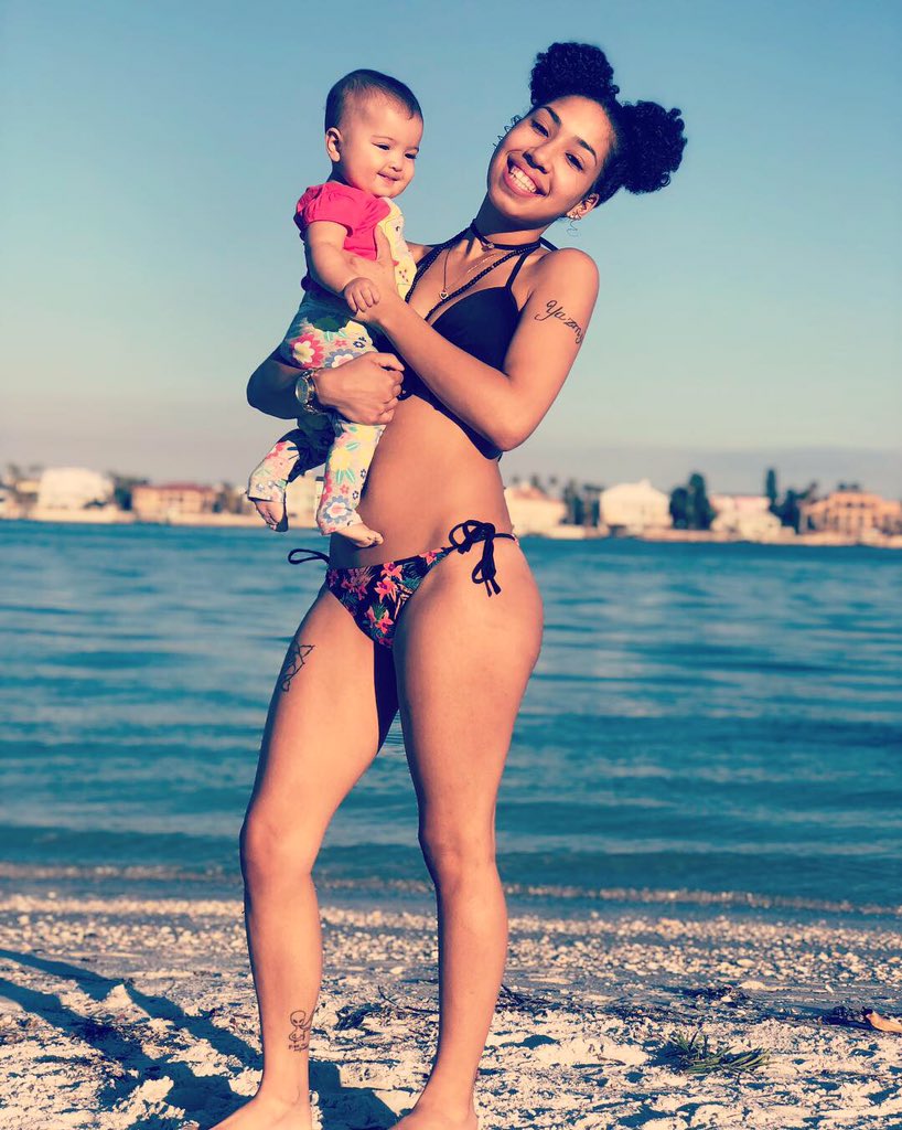 Quindellaa_'s tweet photo. Bad Lil Vibe She Been On My Mind 🤤🥰❤️ https://t.co/xzu9RQd4jY