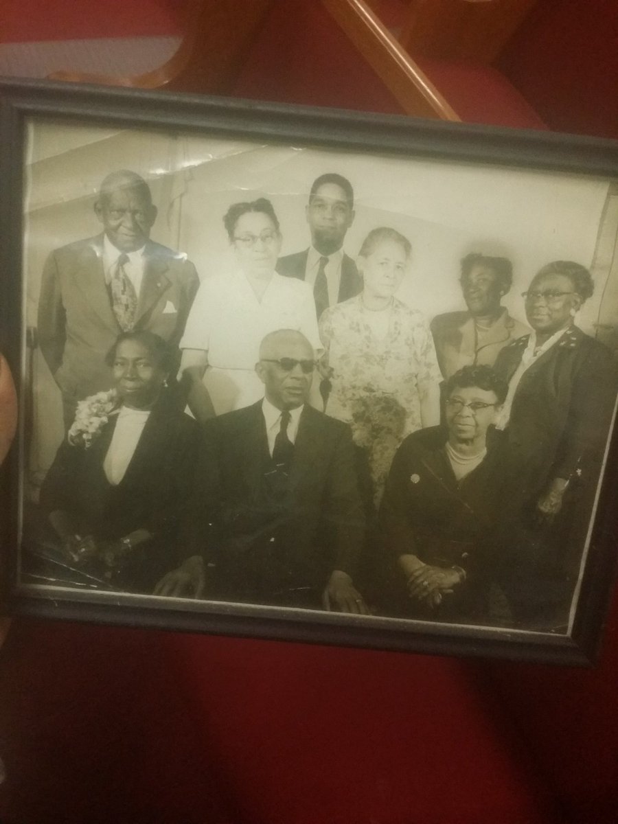 OddlyMagnetik's tweet photo. #BlackHistoryMonth #americanhistory #flt #oddhistory #GrandUnitedOrderofOddFellows #guoof #guoofof #oddfellows https://t.co/shaqgQ244N