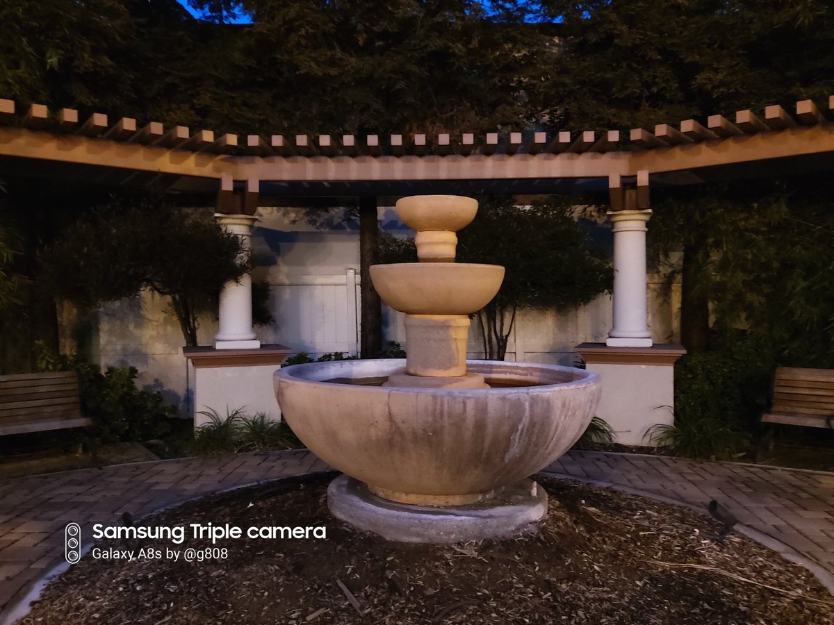 grant_likes's tweet image. A few low light shots from the #Samsung #GalaxyA8s. Honestly, better than expected.