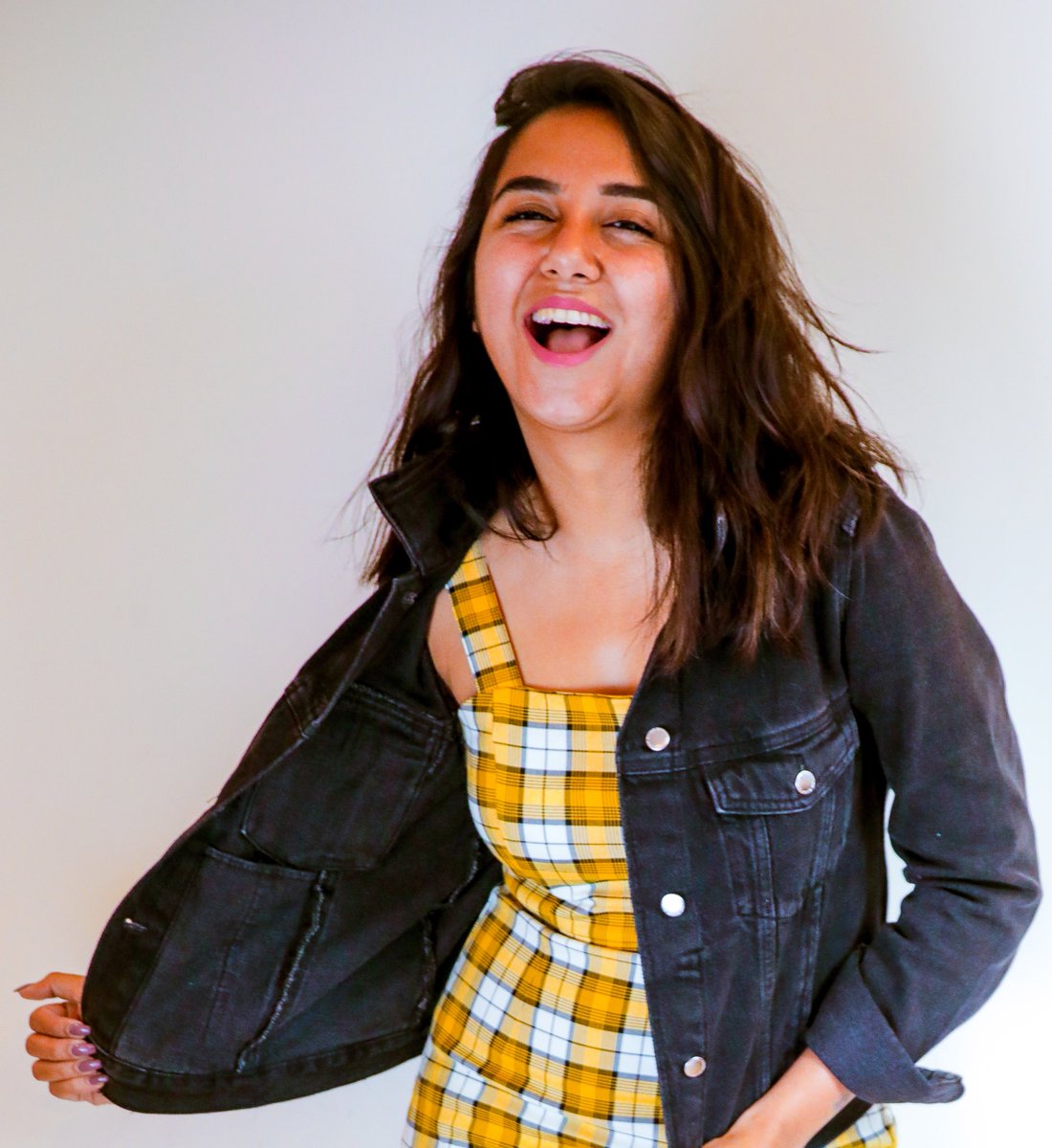 Prajakta Koli on Twitter: "Thank you for giving me the best 4 years of my  life so far! Happy 4th Birthday to MostlySane! #Grateful… "