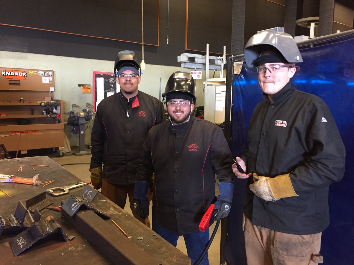 weldinged's tweet photo. @COSTulare the Welder Training Center is moving into the future with some great new talent. We have a great crew of future professionals. Get connected and find a rewarding career. @gurminder2014 @CalCommColleges @Kloeckner_Corp https://t.co/sHGmWJ6AQq