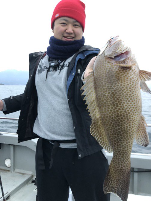GearLab_jp's tweet photo. ハタ🌅ハタ🤤ハタ🙆♂️ハタ🐟ハタ❗️
バナナカラー効いてます🍌
#fishing #釣り
#マイクロフリップ #microflip
#鹿児島 #錦江湾
#マイクロジギング #microjigging
#slj
#ギアラボ #gearlab
#ソルトルアー #lure https://t.co/xlr4Q8oZX9