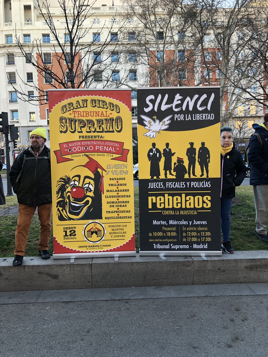 Hoy ha comenzado el juicio de la vergüenza, de la judicialización de la política. Si piensan que con eso podrán detener el anhelo de una nación por su autodeterminación, es porque no han entendido nada de lo que pasa en Catalunya. Se está juzgando a una nación entera!!!