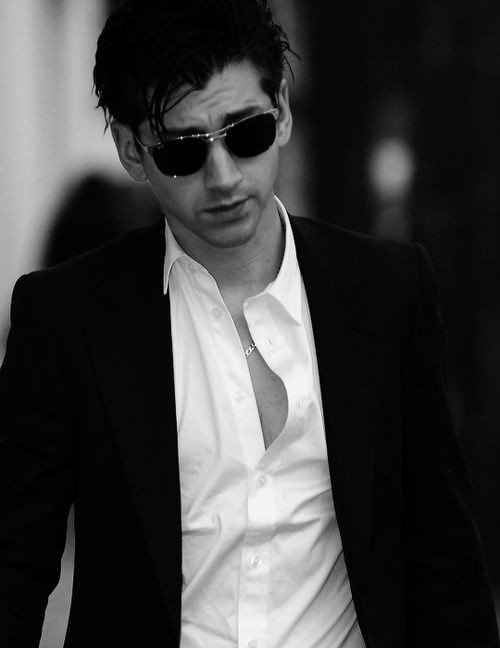 cldhred's tweet image. ㅤㅤ

                  в&amp;amp;w # _  мυrder †
       god ĸnowѕ wнere тo ғιnd мe.