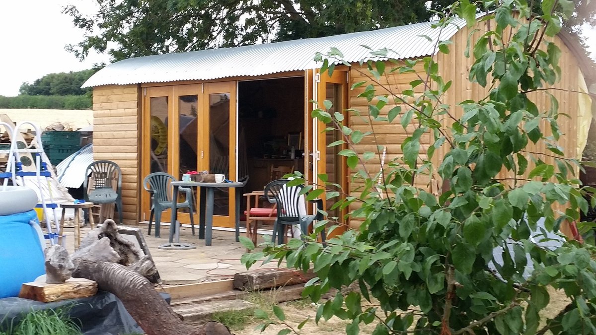 rdsips's tweet image. Another happy customer with their finished garden room #FABULOUS