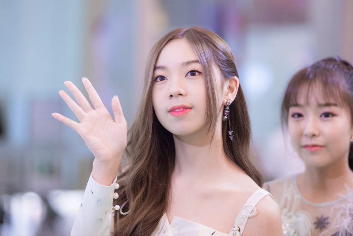 eightEeight48's tweet photo. สวยจริงๆ โตเป็นสาวแล้ววันนี้ ไม่ใช่น้องชายแร้ววว #PunBNK48 #BNK48 #8E8 https://t.co/QE41JWWgrv