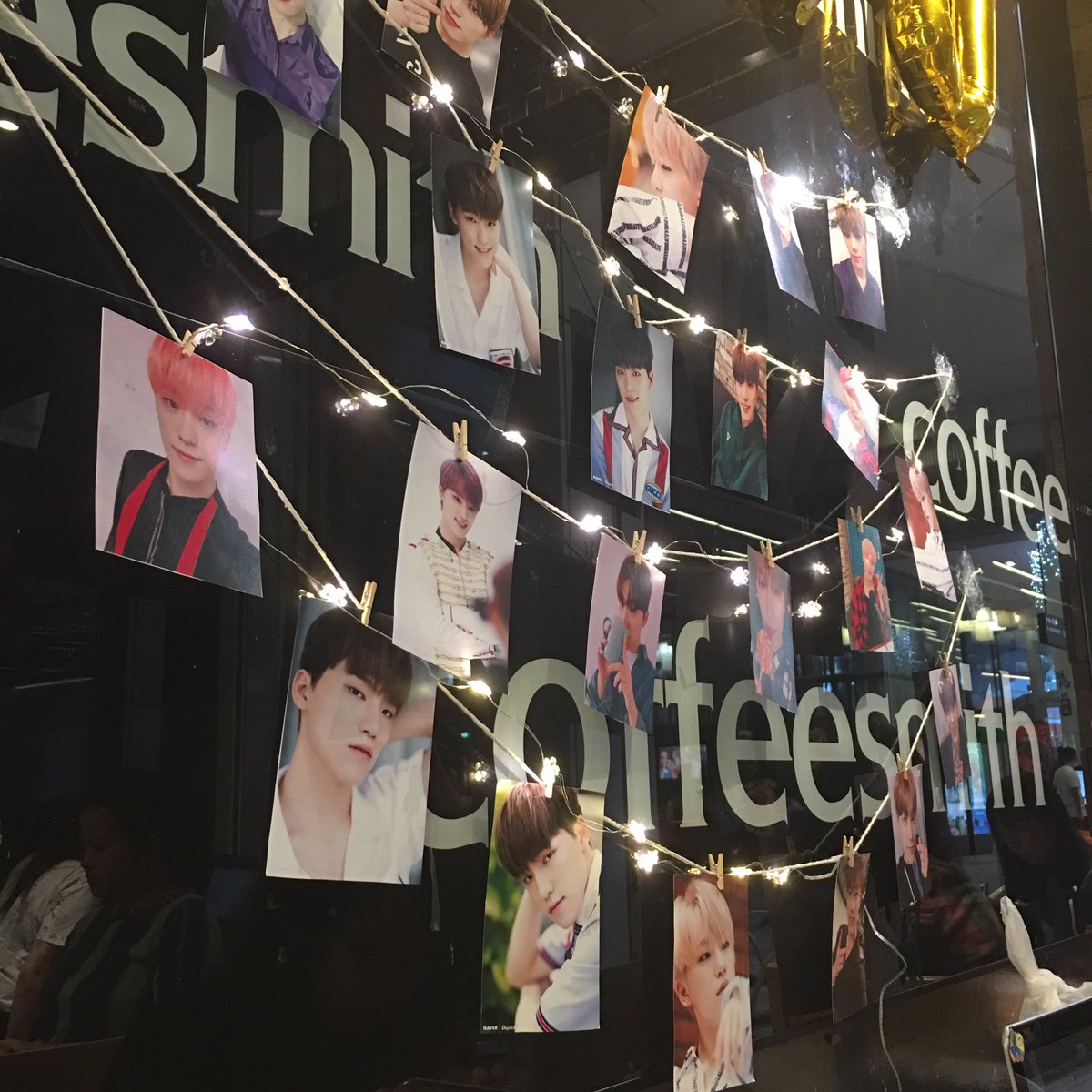 poutsboo's tweet photo. thank u @DreamWithChan for organizing this event, everything is so pretty :(( <33 

#DREAMWITHCHAN https://t.co/lP0LChqWfC