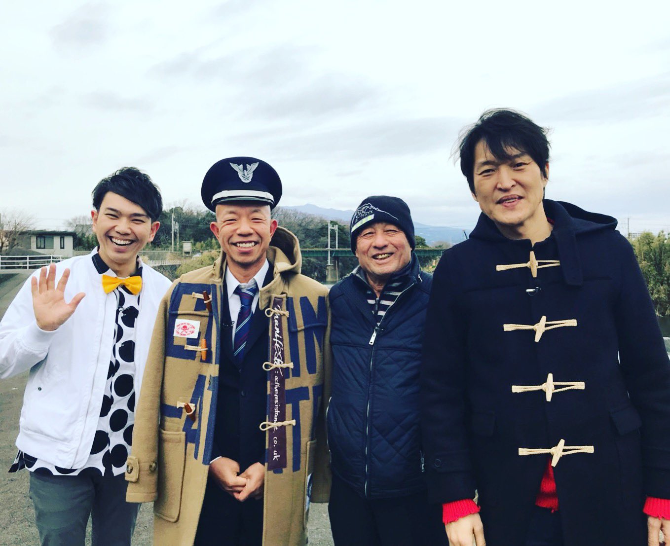 網本賢治 On Twitter 大好きなお兄さん達と静岡でご一緒させて頂きました ジュニアさん バイきんぐ小峠さんと僕も静岡案内人で出演させて頂きます めちゃくちゃオモシロ道中 ぜひー Sbsテレビ 3月24日 日 午後4時 千原ジュニアに見てほしい こんなに深い