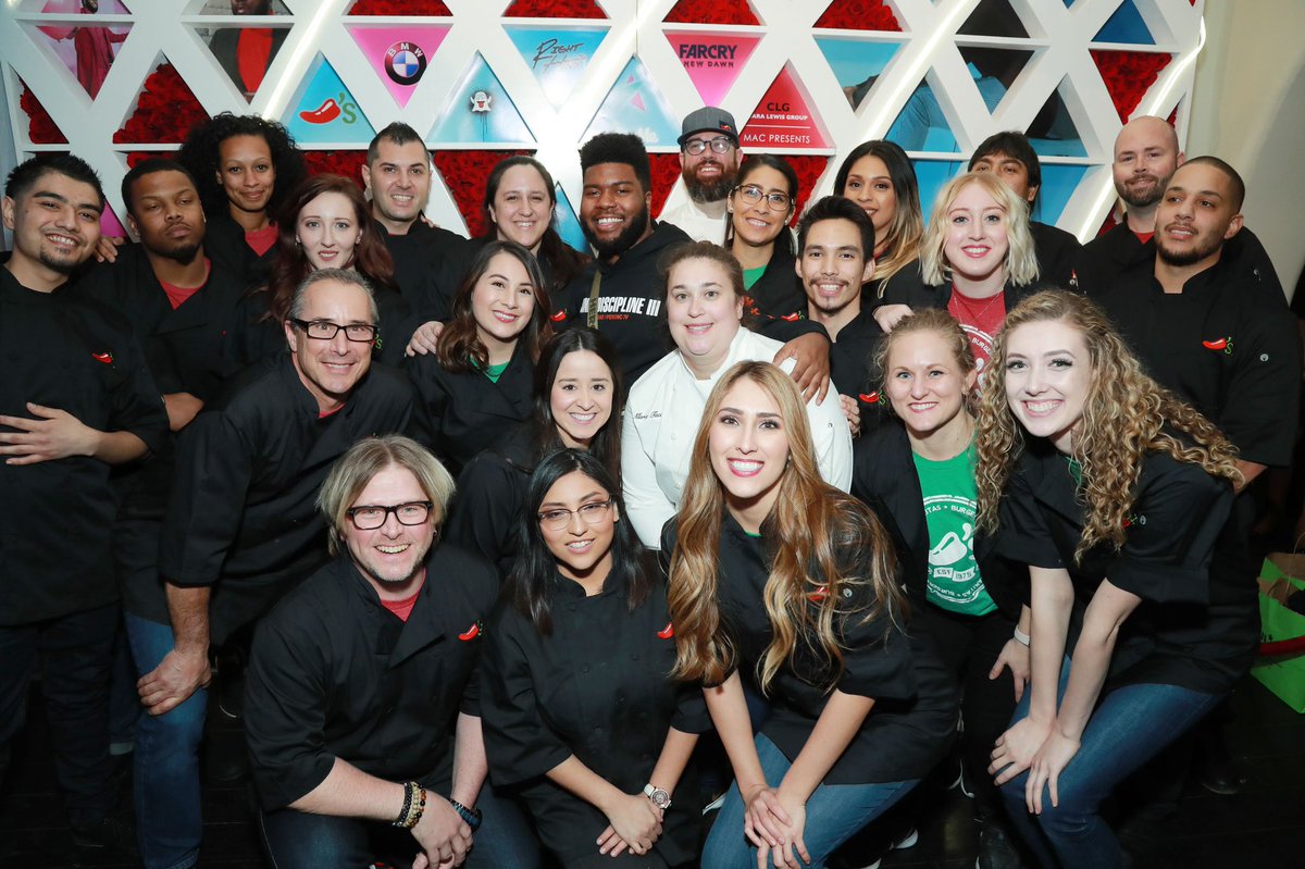 my friends <a href="/chilis/">Chili's Grill & Bar</a> killed it tonight for my 21st birthday thank u guys so much for the gifts &amp; loveeee 
love u guys ❤️