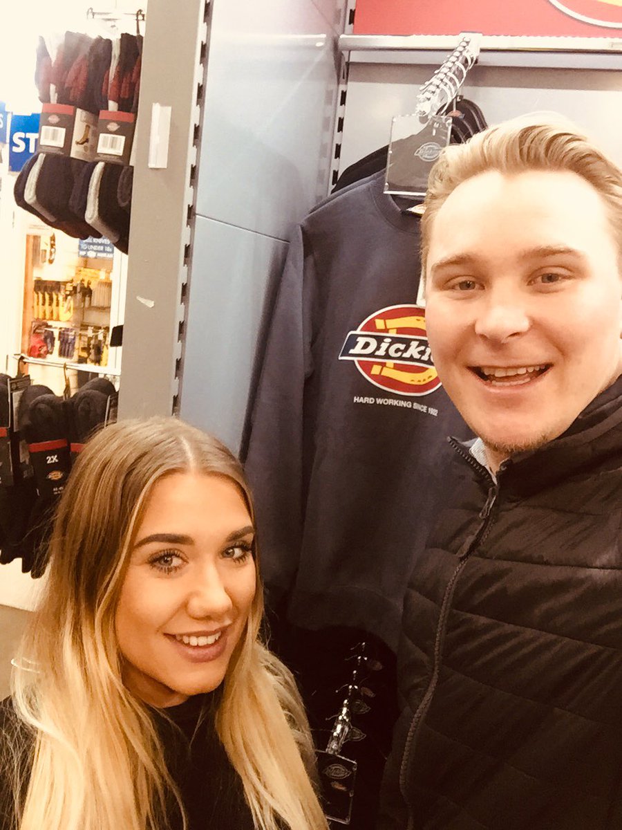 Roxie Morris (@roxiedickies) on Twitter photo 🗣 Trade day at Kilburn @MPMorans great offers in store today, showcasing the NEW Dickies 22 range. Pop and see us 😁👷🏼♂️⚒ #dickies #workwear <a href="/RyallsLewis/">LewisDickies</a> <a href="/carl_holder44/">Carl Holder</a> <a href="/Dave_WDE/">Dave Baber</a> <a href="/DickiesEurope/">Dickies Europe</a> @SarahDickies 🗣 Trade day at Kilburn @MPMorans great offers in store today, showcasing the NEW Dickies 22 range. Pop and see us 😁👷🏼♂️⚒ #dickies #workwear <a href="/RyallsLewis/">LewisDickies</a> <a href="/carl_holder44/">Carl Holder</a> <a href="/Dave_WDE/">Dave Baber</a> <a href="/DickiesEurope/">Dickies Europe</a> @SarahDickies