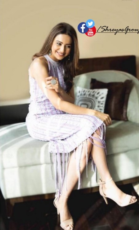 shreyasgroup's tweet image. .@Rakulpreet 's style is pretty clean, classic, and elegant, with some elements to make it a little funkier 😍🔥

#RakulPreetSingh #DevPromotions #DevIn2Days #DevFromFeb14