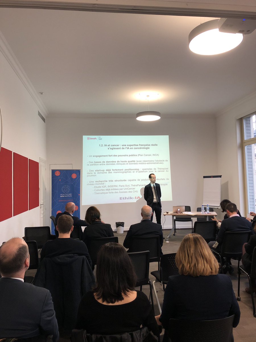 HCDataInstitute's tweet photo. .@GrusonDavid dépeind les exemples d'applications en #IA appliquées à la santé. L'#oncologie en fait partie. #HDIConference https://t.co/YgnMf4aNqY