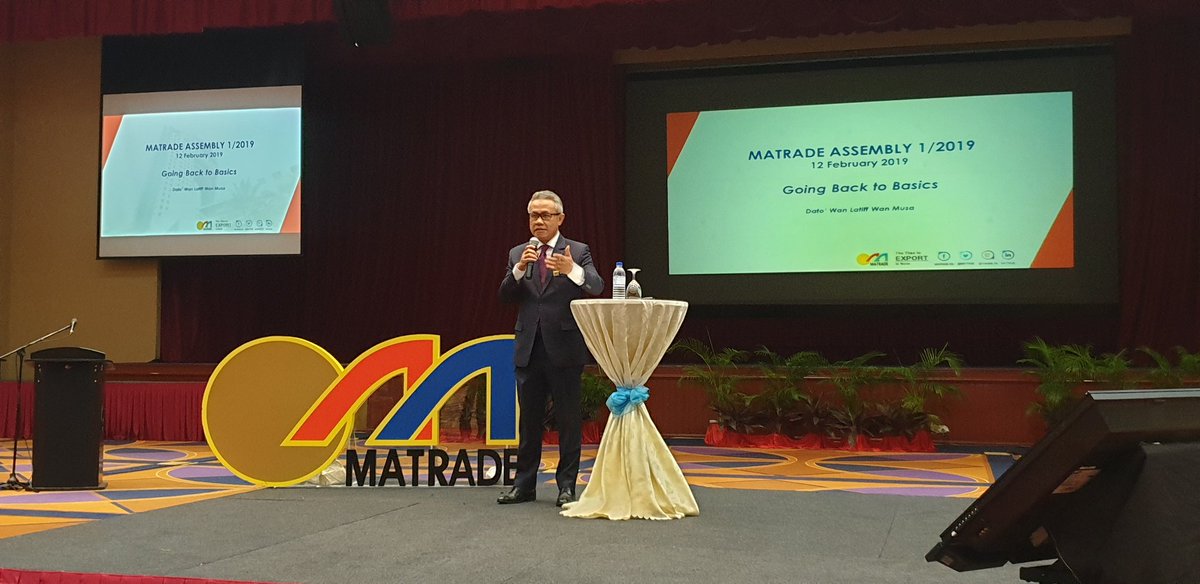 matrade's tweet photo. #MATRADEAssembly is taking place now, with the aim to communicate the latest updates to all officers but most importantly to inspire all of us to be better in driving Malaysia's international trade. #InternalComm #WeAreMATRADERs @MITIMalaysia https://t.co/ydxbOUzy5F