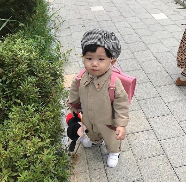 siriusKota's tweet photo. อปป้าน้อยย ทำไมน่ารักน่าชังงี้อ่ะ ยิ้มทีนี่หมั่นเขี้ยวอยากจะกอดจะฟัด ขอลูกชายแบบนี้ได้ไหม 555555555555555555

#ถ้าเราใสจะได้ใจใครบ้าง https://t.co/laIxfj2xp0
