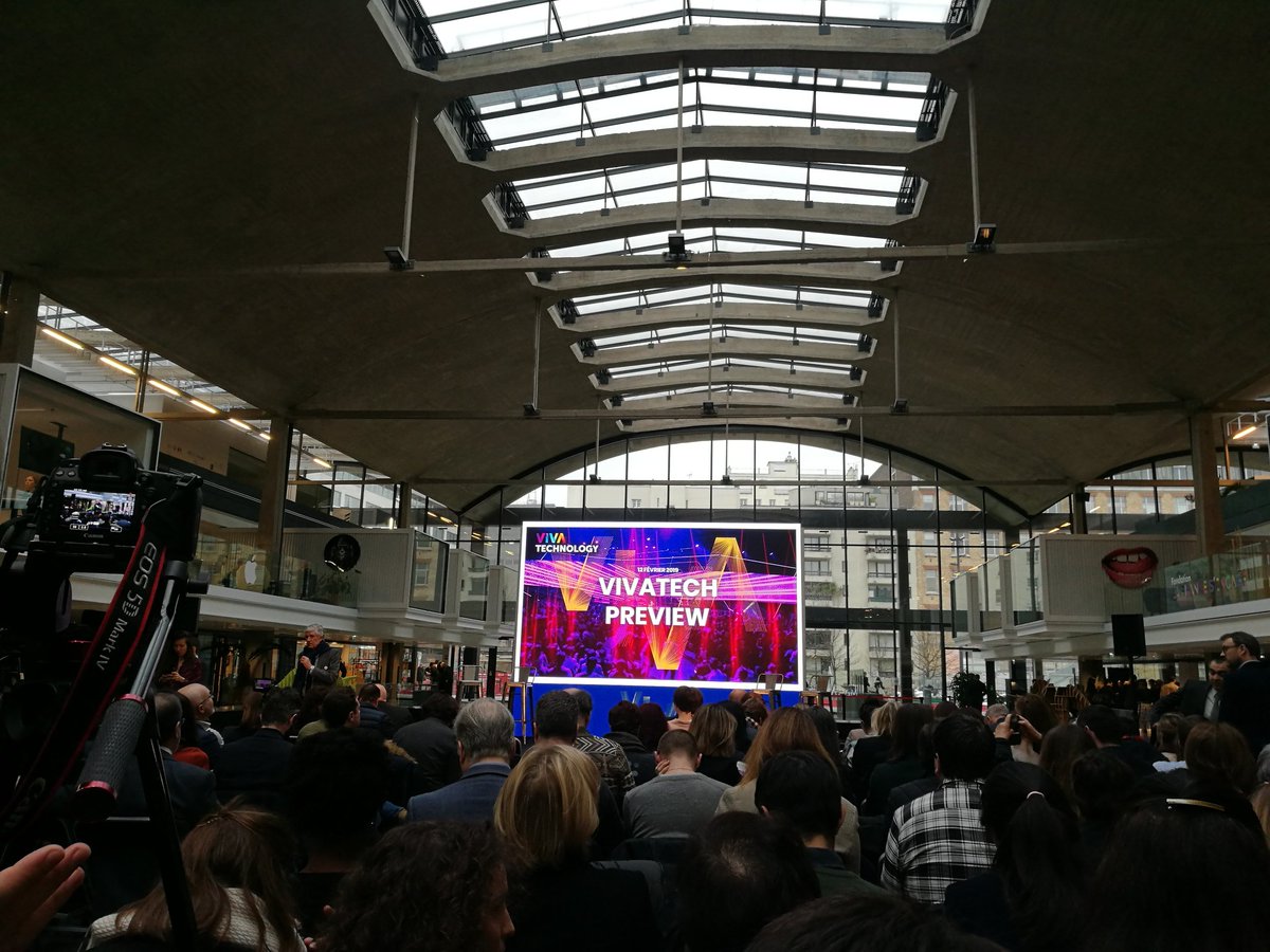 SebGaff's tweet photo. On stage pour la #vivatechpreview à la @joinstationf . 
Let's go ! #innovation #startup https://t.co/fsR2QJJE47