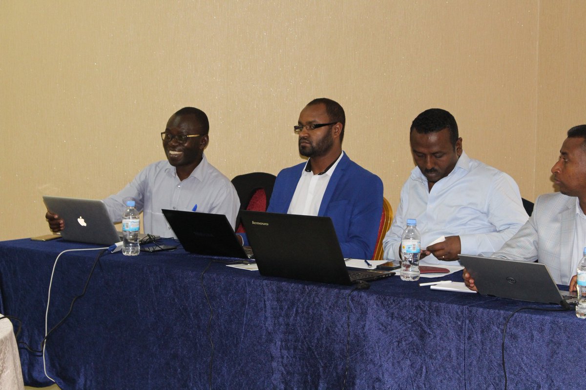 umucyo_gov_rw's tweet photo. E-procurement Specialist Gerase Ngirababyeyi explaned to #EthiopianDelegation, the automated procurement steps including #ProcurementPlan, #TenderPublication and #ContractManagement. @RwandaFinance @RWPPA @migarich @RwandaICT @PSF_Rwanda @AOS_RW https://t.co/p1yTe581rl