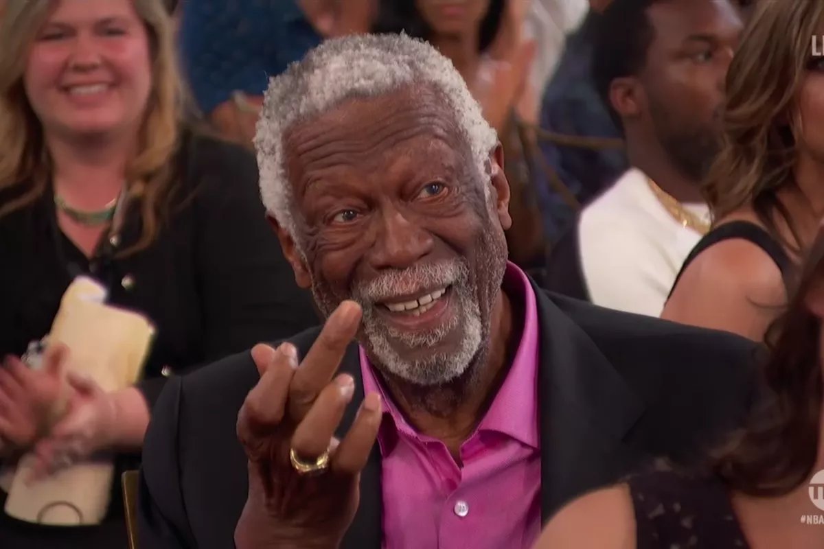 Happy 85th birthday to legend Bill Russell.  At 6 foot 10 he\s proof tall guys CAN live long lives. 