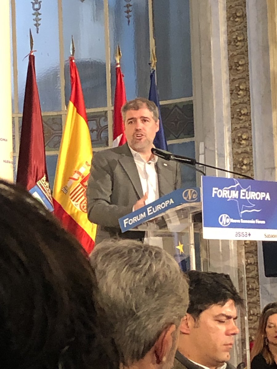 SimancasRafael's tweet photo. Escuchando a @UnaiSordo en @NewEconomyForum denunciar la precarización de contratos y salarios consecuencia de la reforma laboral del PP https://t.co/puYppEzFTN