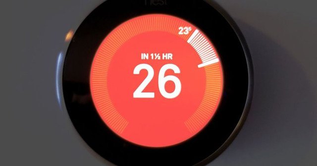 SophosFrance's tweet photo. #Nest propriété de #Google : Des pirates qui parlent aux caméras de sécurité et augmentent les thermostats ! https://t.co/k6OdEDX726 https://t.co/8dxfVeMzkR