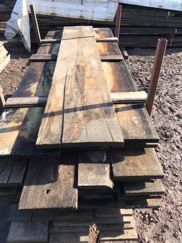 ReclaimedLpool's tweet photo. Oak boards oak boards oak boards 
From £10.00  per board.
Sizes are 1” thick  from 6” to 12” wide 8ft/ 15ft long. 
Give me a call on 07341773555.
Can deliver for a price just need a postcode. 
#reclaimedtimberliverpool #flooring #antiquetimber #oakboards #oakslabs https://t.co/LsjCbHH4qc