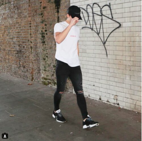 TopZilly's tweet photo. Men and boys Ripped jeans - Now going for £12.99

#onlineshopping #OnlineshopRT #Mensfashion #fashion #bargains #bargain #discount #coupon #couponcode #DealOfTheDay #bestdeals #Deals #menswear #skinny #boysandall #denim #mens #Clothing #couponing #Sales #Deals #freeshipping https://t.co/JyNByjQ0RN