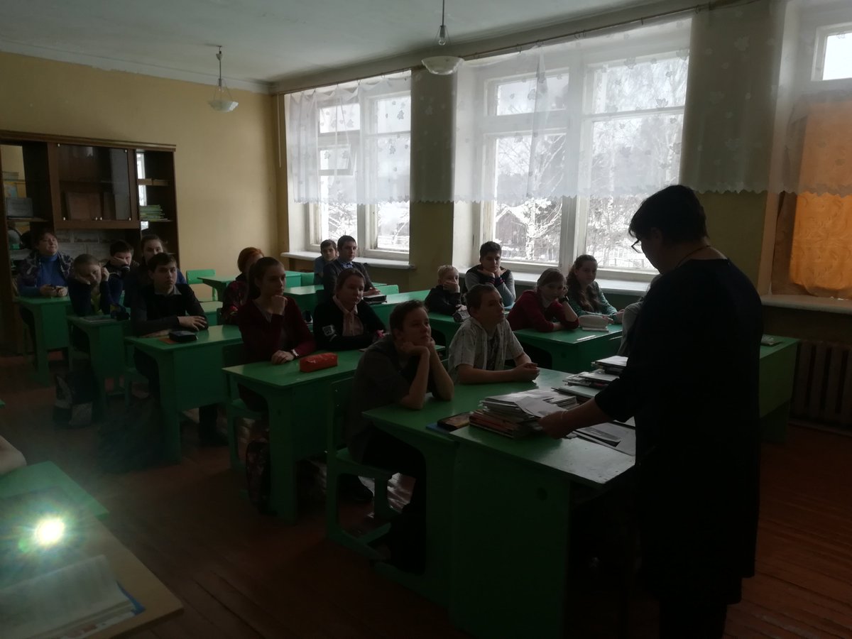 12.02.2019 г. режиссер  Лухского дома культуры Макарычева Л. провела тематическую встречу,с учащимися Лухской школы,   посвященную театральному искусству и основателю театра в Ивановской обл. Демидову В.В. А так же рассказала ребятам о Лухском народном театре.