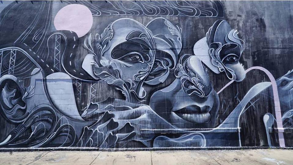 Ami_01's tweet photo. Artist: #caratoes - https://t.co/ecHlr7dh3R - City: #StPetersburg , #Florida , USA #streetart #urbanart #shineonstpete #stpete https://t.co/4toJ7Z6JVS